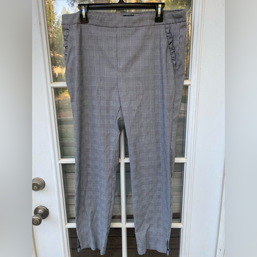 Soho Apparel Black and White Checkered Pants stretchy waist